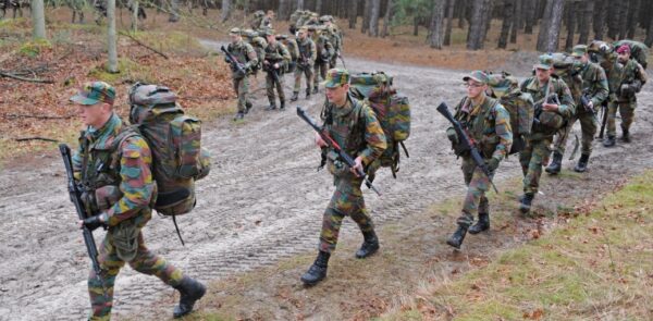 Military service: a bridge between youth and society?